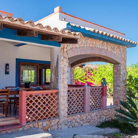 Residenza Ormos - Dimore Sul Mare 4* למפדוזה